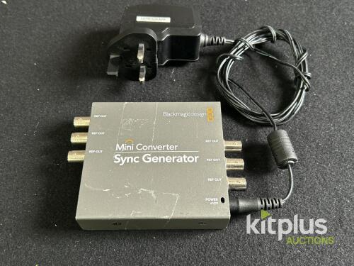 Blackmagic Design Mini Converter Sync Generator, 6 BNC Outputs, 12V Power, Multi-Format Video