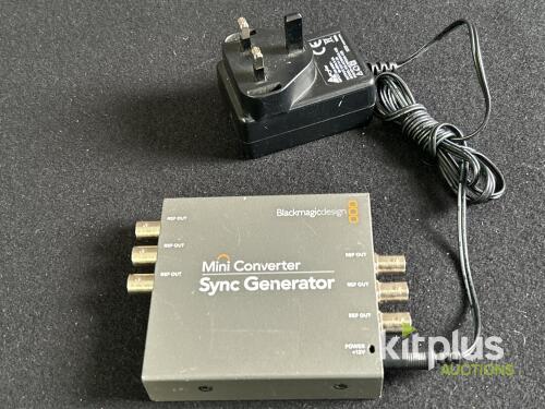 Blackmagic Design Mini Converter Sync Generator, 6 BNC Outputs, 12V DC Power Supply