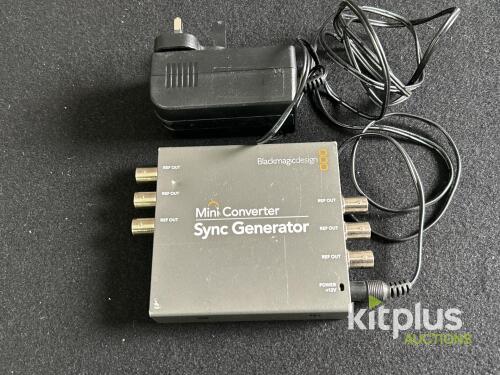 Blackmagic Mini Converter Sync Generator, 6 BNC Outputs, Tri-Level/Black Burst, 12V PSU