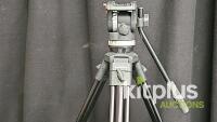 Sachtler Ace Video Tripod System with Fluid Head, Mid-Level Spreader, Max Height 66.5", S/N: S2150M17052385 - 2