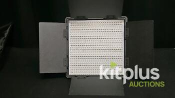 NanGuang CN-600SA LED Video Light Panel with Barn Doors and Carry Case