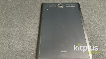Wacom Intuos Pro Medium Pen Tablet PTH-660, Multi-Touch, Missing pen and accessories. Serial: OLQ00A1020585