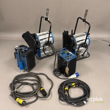 2x ARRI Compact 1.2K Daylight Kit with Ballast and Header Cable