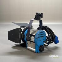 8x ARRI 300W Tungsten Fresnel - 4