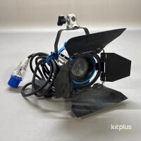 8x ARRI 300W Tungsten Fresnel - 27