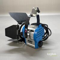 8x ARRI 300W Tungsten Fresnel - 28