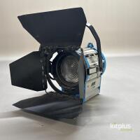 3x ARRI 1000W Tungsten Fresnel - 6