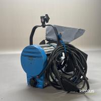 4x ARRI 1000W Tungsten Fresnel - 10