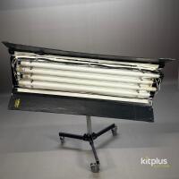 Kino Flo 4Bank Fluorescent Light - 3