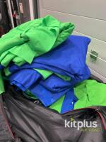 Chroma Key Green/Blue Backdrops with Carrying Bag &ndash; Approx. 10x12 ft Each - 2