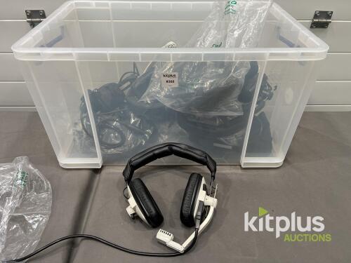 Beyerdynamic DT 109 Broadcast Headset, Dynamic Mic, Over-Ear, Wired, Serial: NSW-18443