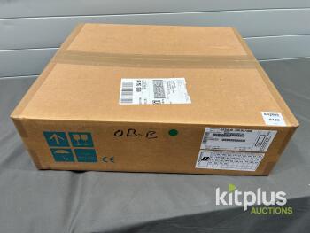 Motorola SLR 5500 UHF Repeater, 400&ndash;470 MHz, 50W, Model FA509B, New in Box
