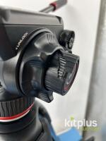 Manfrotto 504X Fluid Head Professional Video Tripod, 360&deg; Pan, 26.5 lb Max Load, Italy - 3