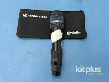 Sennheiser e965 Handheld Condenser Microphone, Switchable Cardioid/Supercardioid, Includes Pouch and Clip