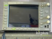 Tektronix WFM 5000 Video Waveform Monitor, Dual SDI, TFT LCD, Peli 1450 Hard Case, SN C042862 - 2