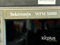 Tektronix WFM 5000 Broadcast Video Waveform Monitor, SDI/Audio, Peli Case, Serial C043914 - 4