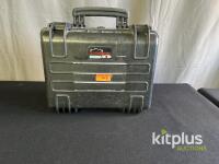 Tektronix WFM5000 Portable HD/SD-SDI Waveform Monitor with Accessories - 7