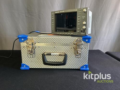 Tektronix WFM 5000 Portable SDI Waveform Monitor, 6.5" LCD, AES/EBU, Hard Case, Serial B010142